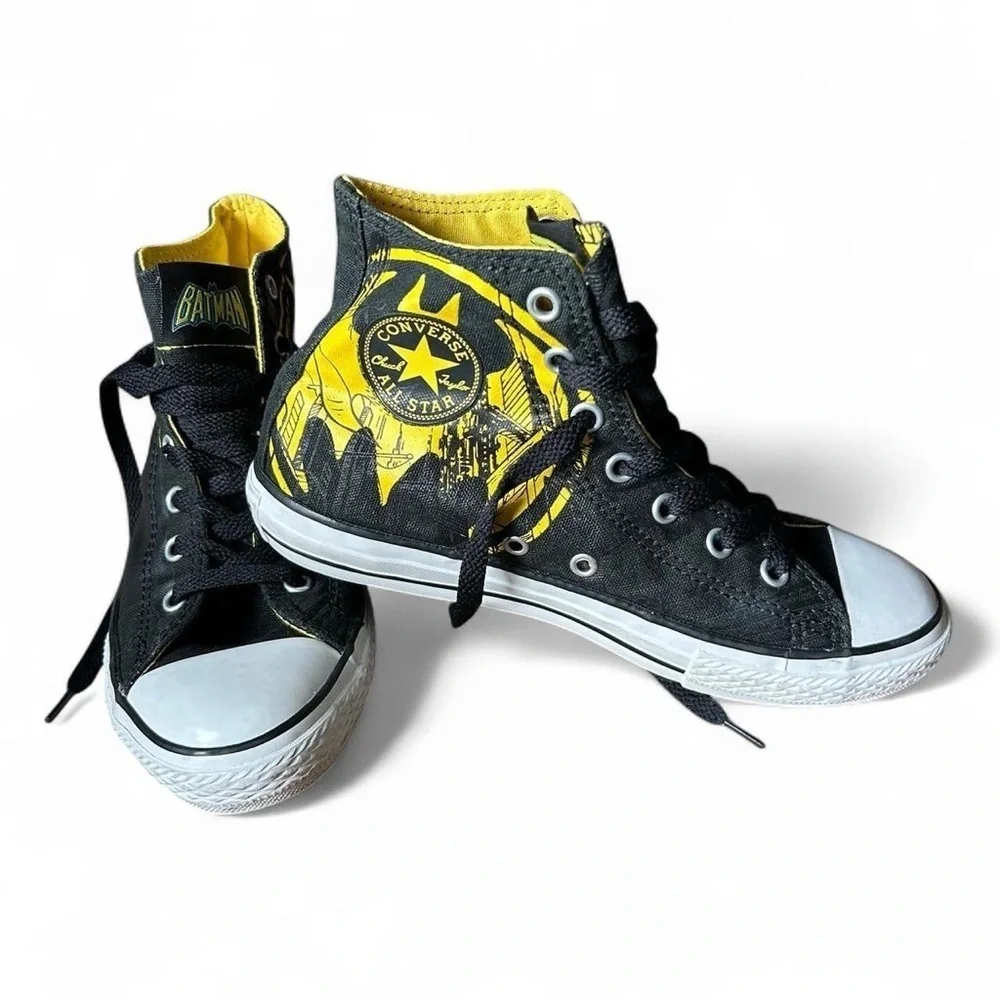 RARE! DC Batman 75th Anniversary Converse Chucks All Stars Youth Sz 3 –Like New
